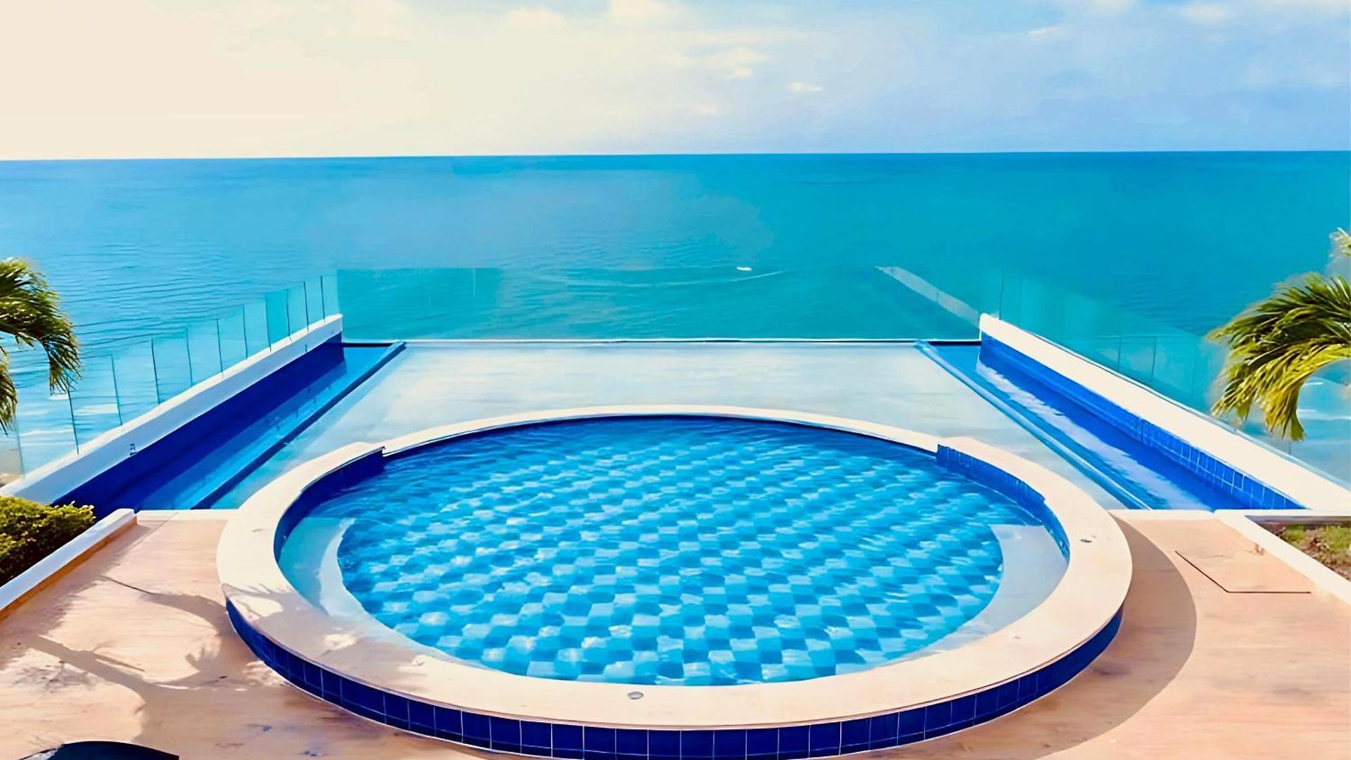 Exclusivo De Lujo Frente Al Mar En Morros, Con Acceso Directo Y Privado A La Mejor Playa De Apartamento