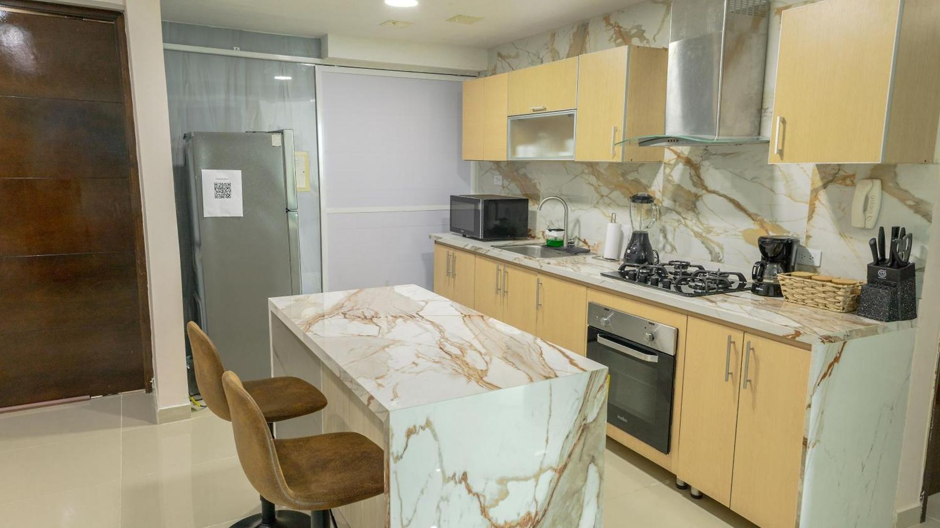 Exclusivo De Lujo Frente Al Mar En Morros, Con Acceso Directo Y Privado A La Mejor Playa De Apartamento
