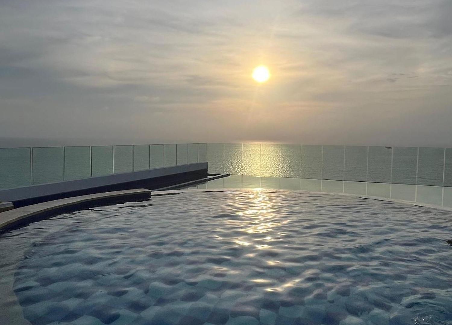Apartamento Exclusivo De Lujo Frente Al Mar En Morros, Con Acceso Directo Y Privado A La Mejor Playa De Cartagena