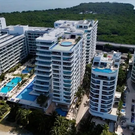 Apartamento Exclusivo De Lujo Frente Al Mar En Morros, Con Acceso Directo Y Privado A La Mejor Playa De *