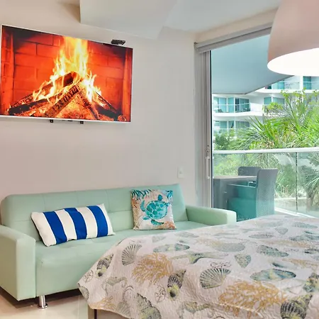 Apartamento Exclusivo De Lujo Frente Al Mar En Morros, Con Acceso Directo Y Privado A La Mejor Playa De *