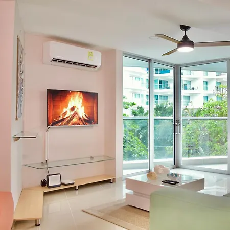 Apartamento Exclusivo De Lujo Frente Al Mar En Morros, Con Acceso Directo Y Privado A La Mejor Playa De *