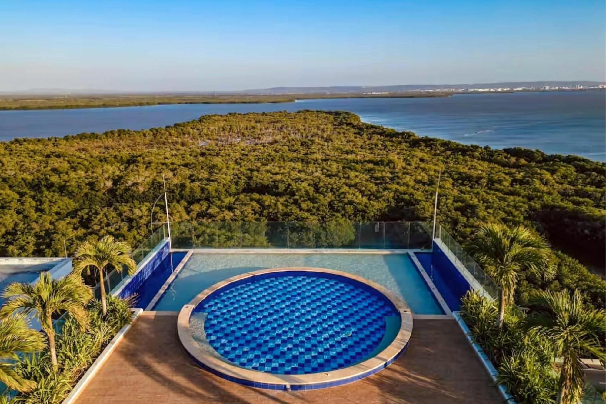 Exclusivo De Lujo Frente Al Mar En Morros, Con Acceso Directo Y Privado A La Mejor Playa De Apartamento *