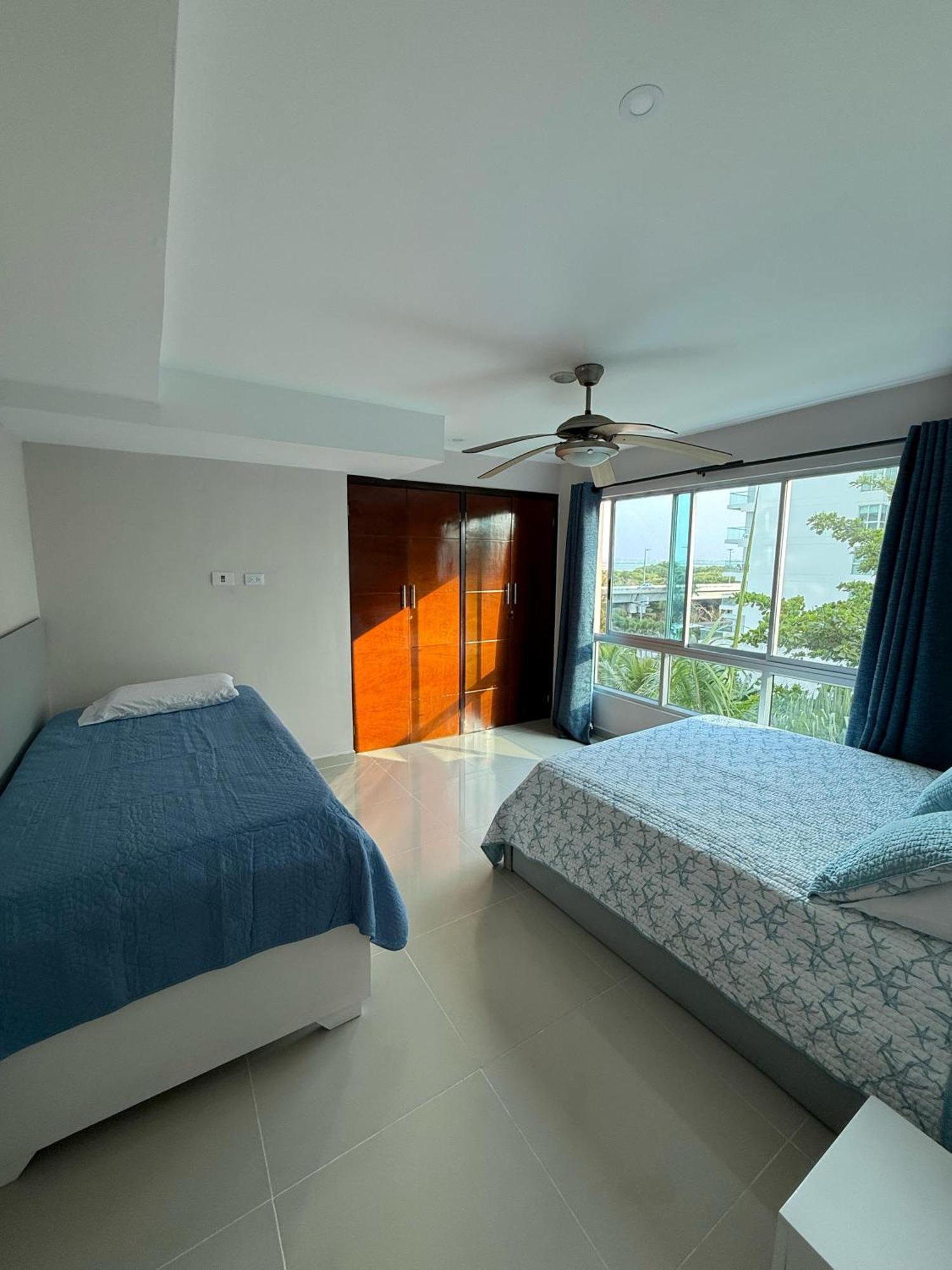 Apartamento Exclusivo De Lujo Frente Al Mar En Morros, Con Acceso Directo Y Privado A La Mejor Playa De